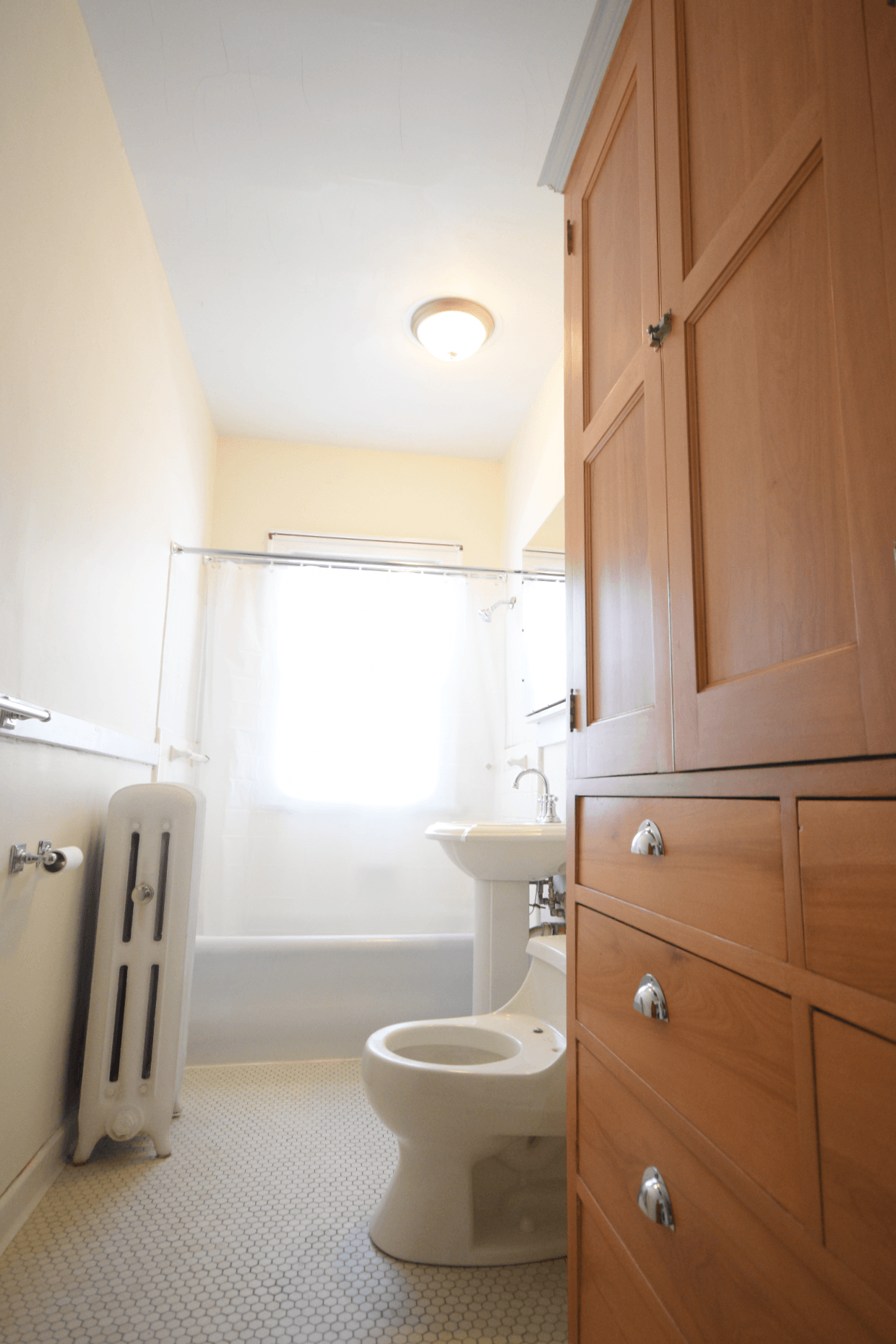 4000 Aldrich Ave S Bathroom