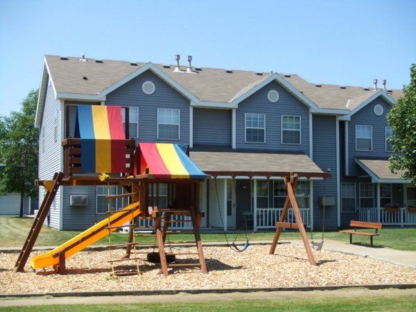 7th Street Townhomes Playground