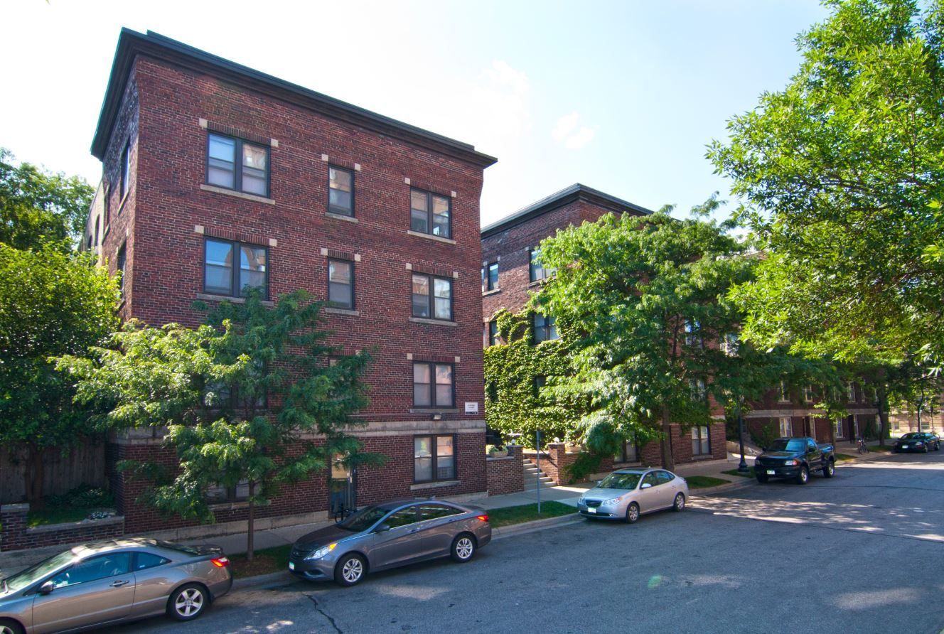 1810 & 1812 Bryant Ave S