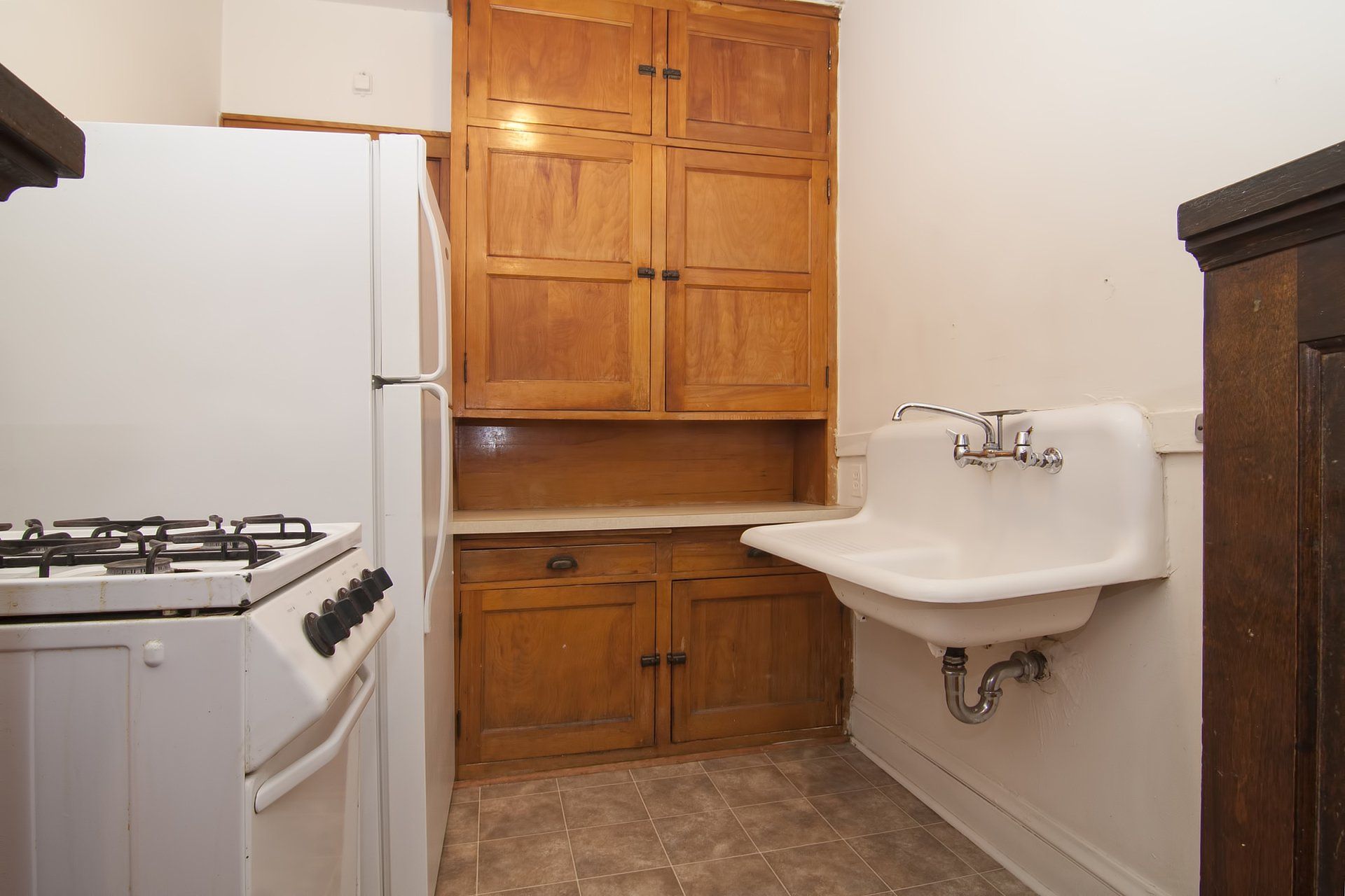 1910 1st Ave S Kitchen