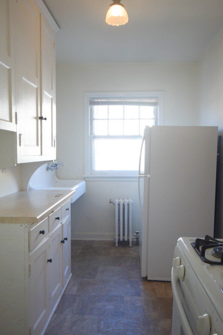 3124 Fremont Ave S Kitchen