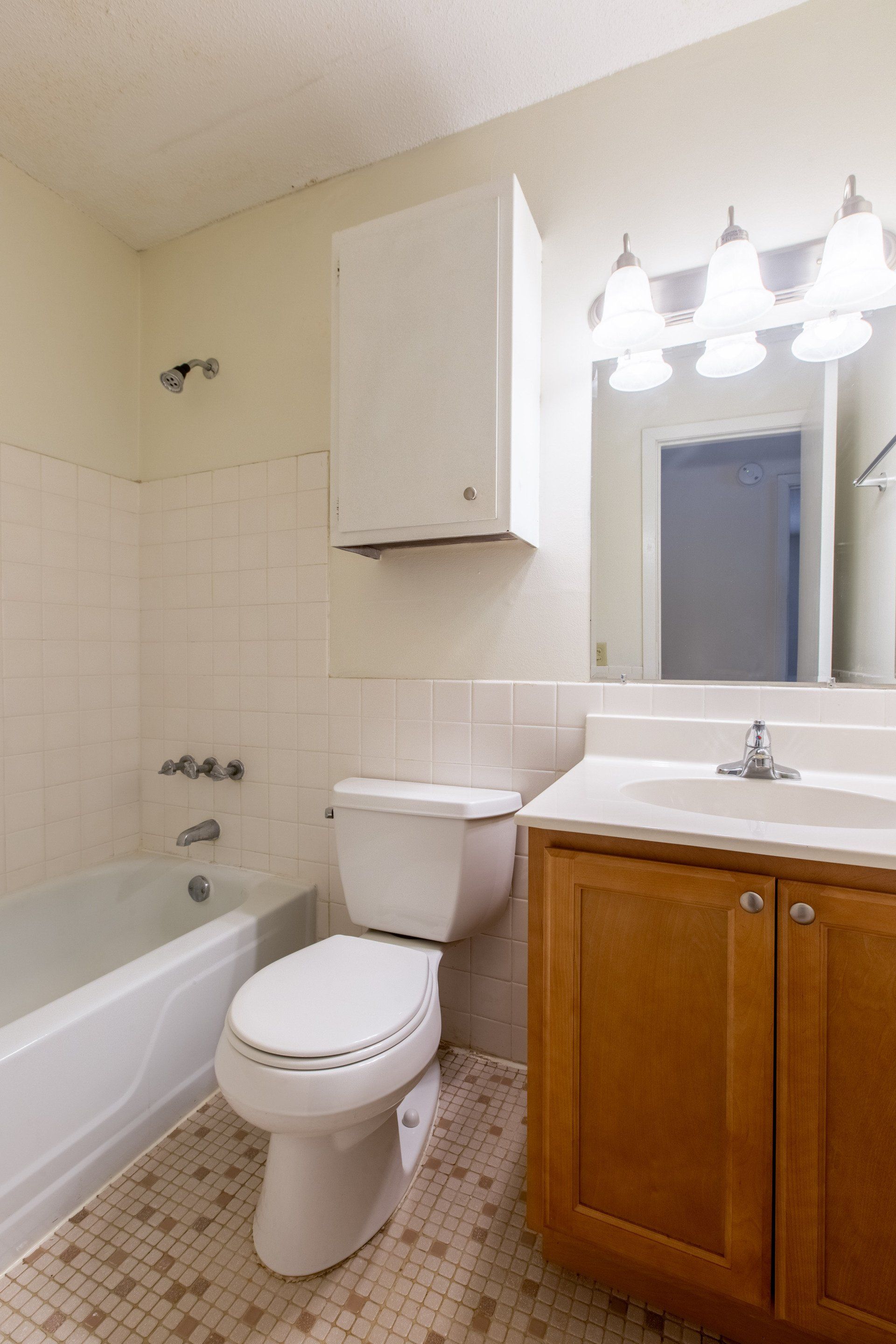 2626 Fremont Ave S Bathroom