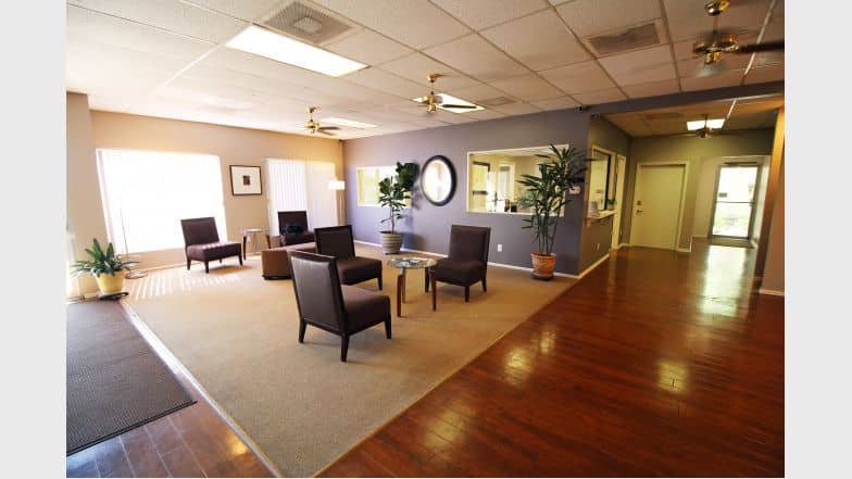 Country Hills Apartment Homes Photos