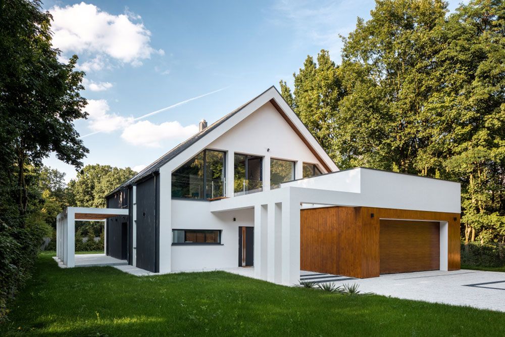 Freshly painted modern house — Exterior Painting in Fraser Coast, QLD