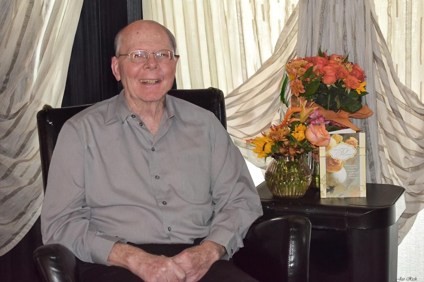 Dementia wellness toolkit with templates for tracking health, meals, medication, and routines.