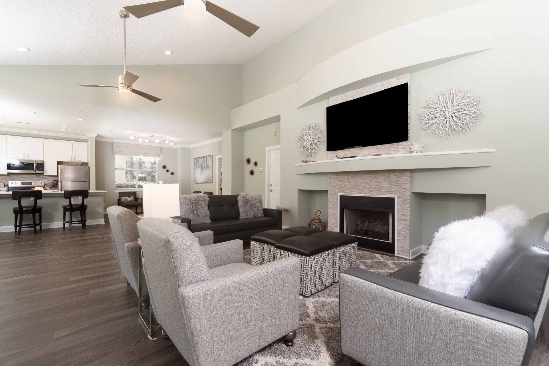 Amenities Redcliffe at Kenton Place Huntersville, NC