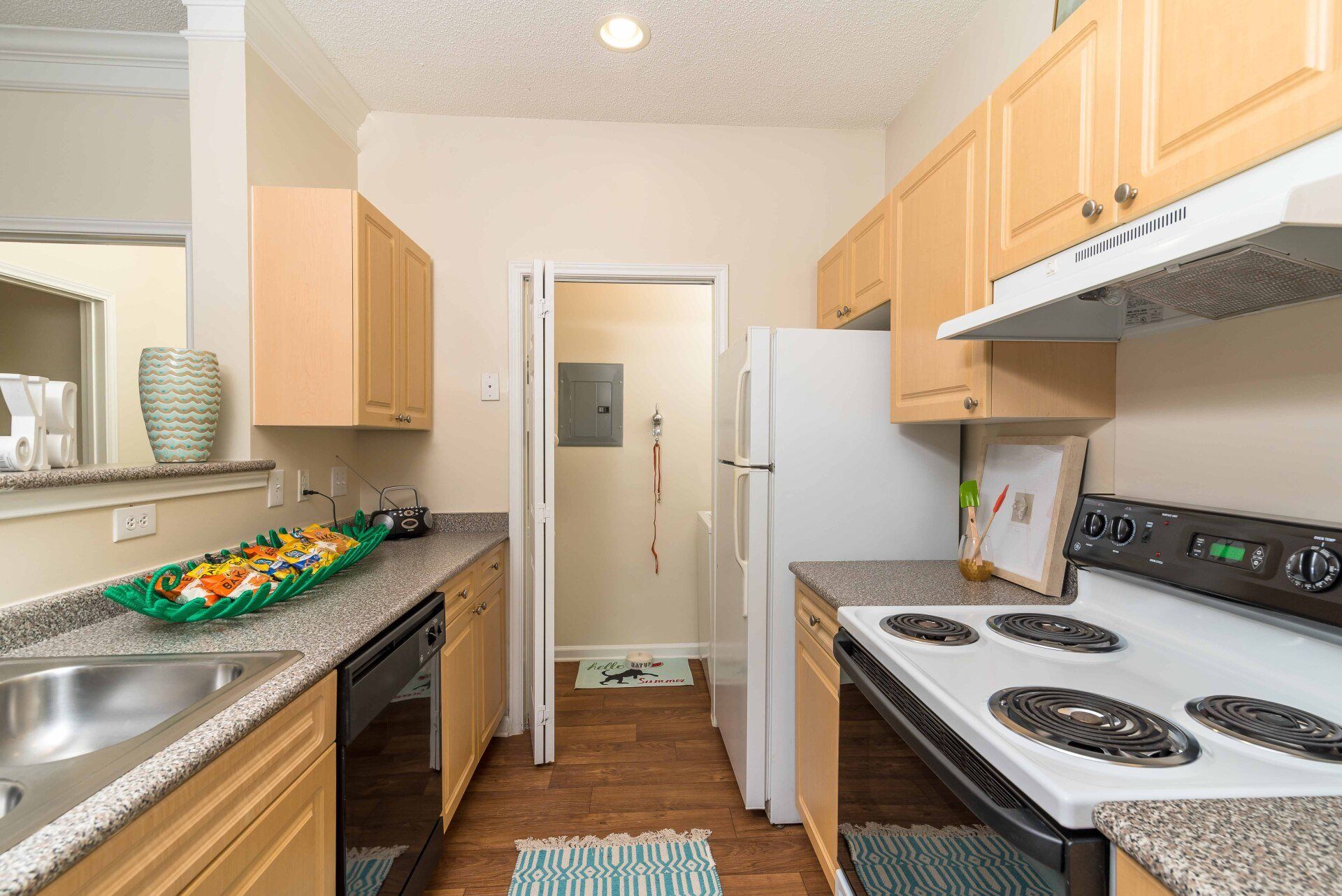 Amenities Redcliffe at Kenton Place Huntersville, NC