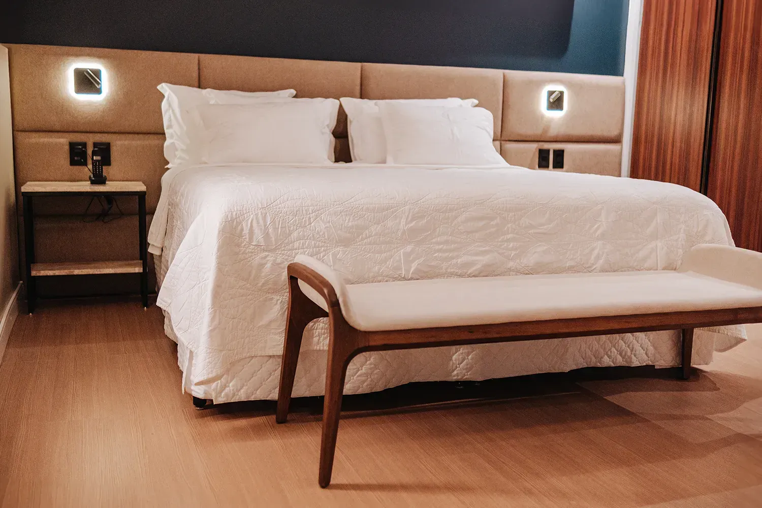 Hotel Serrano