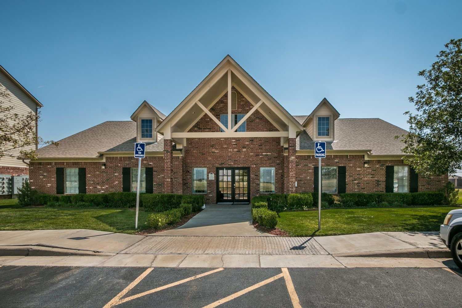 Silver Oak Apartments Office