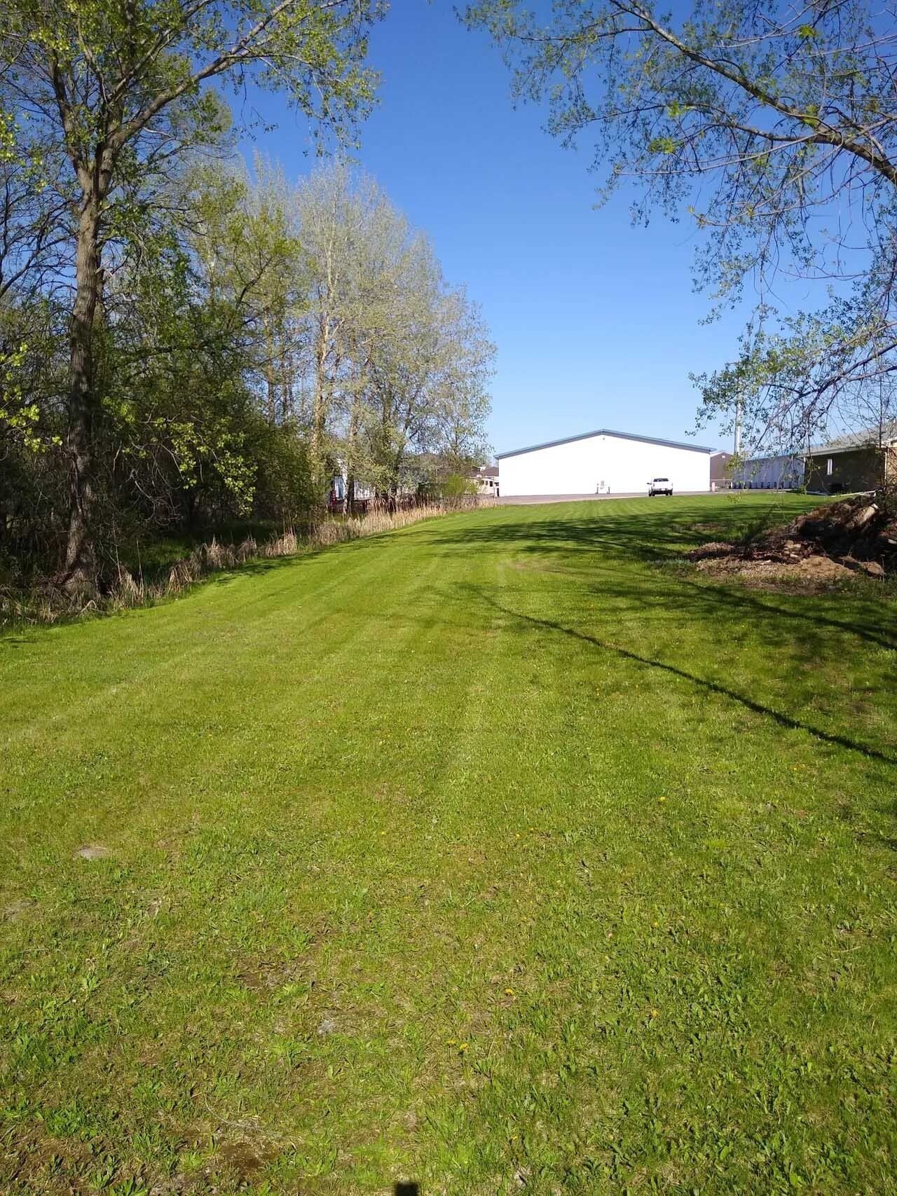 Mowed Lawn — Appleton, WI — 2 bud’s n a bucket