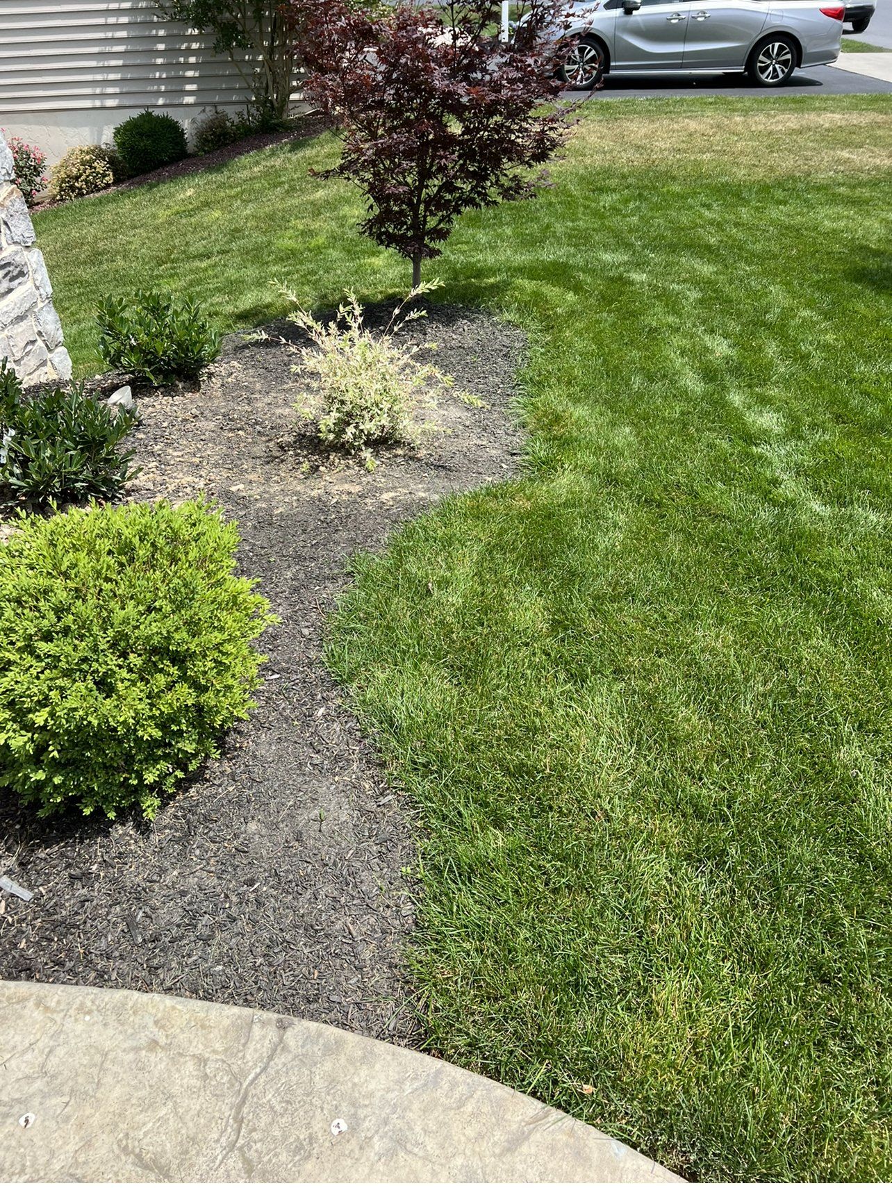 Professional Edging & Mulching Services Jones Landscape Edging, LLC