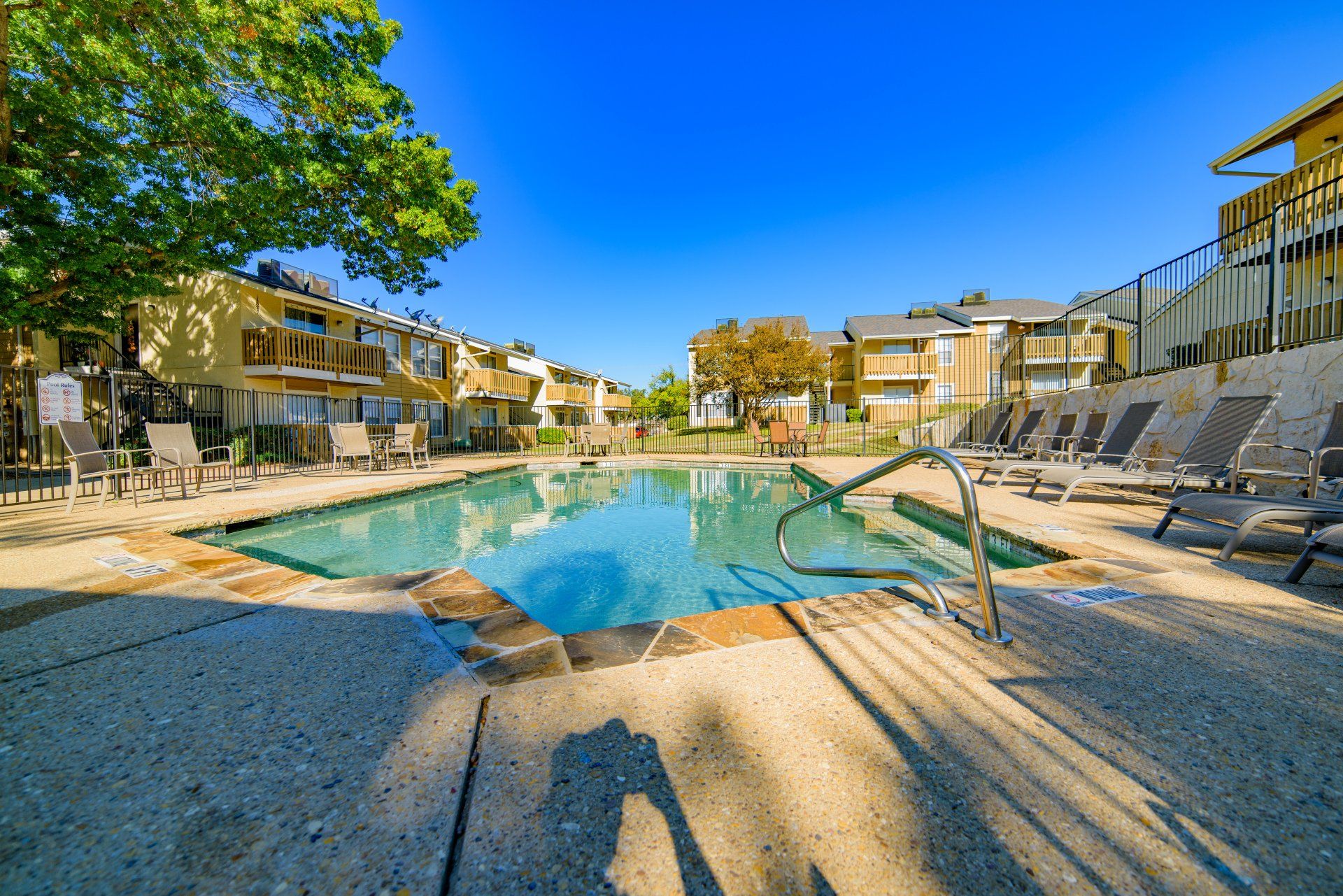 Home Park Plaza Apartments Fort Worth, TX