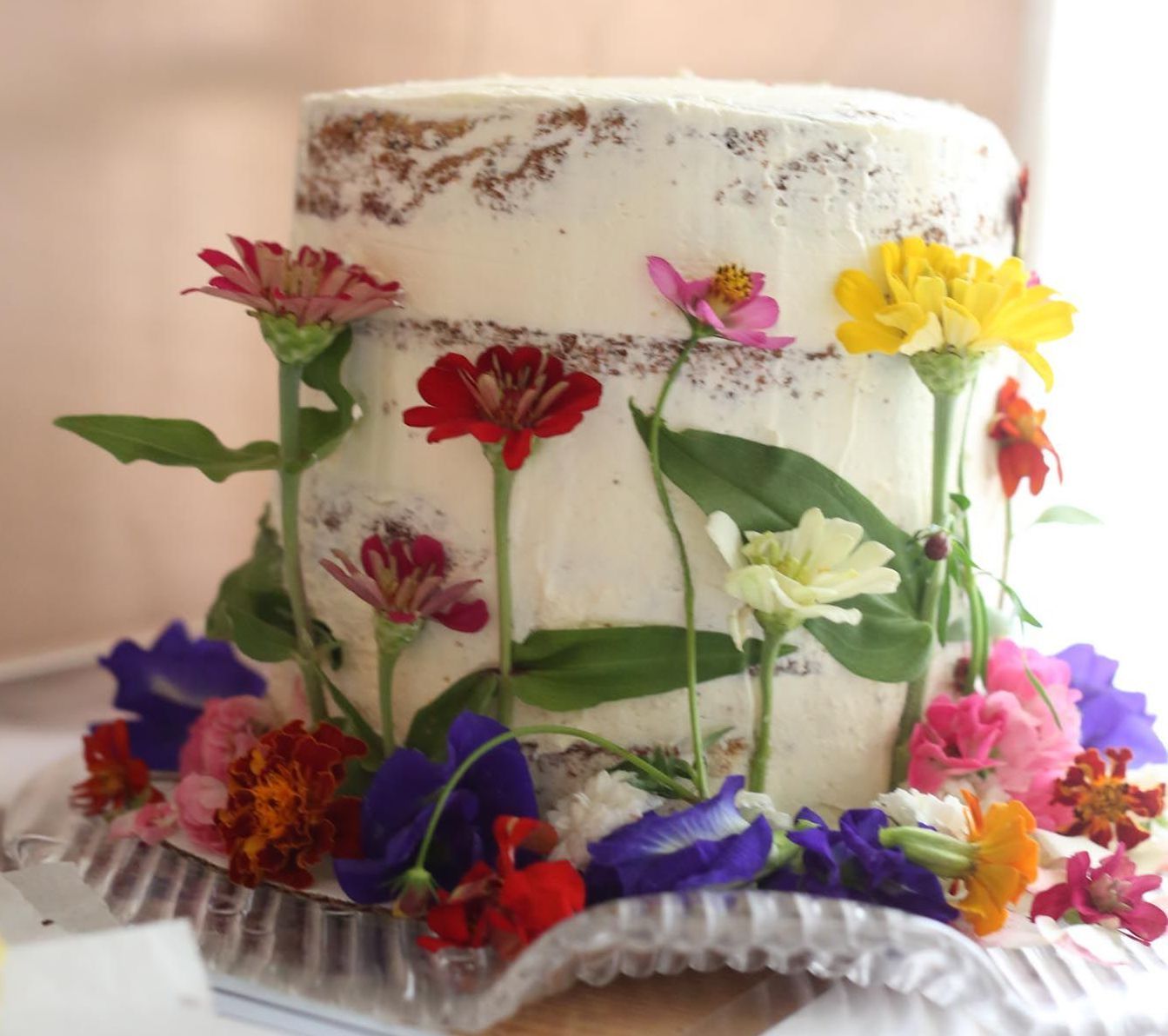 Decorate your Cakes with Real Life Fresh Edible Flower