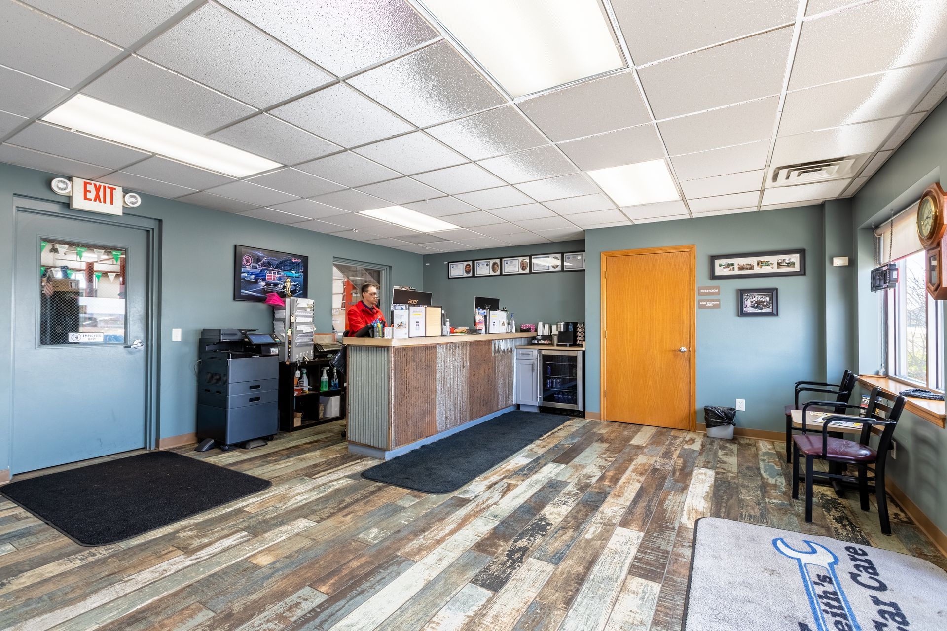 Waiting Room at Keith's Car Care in Oswego, IL