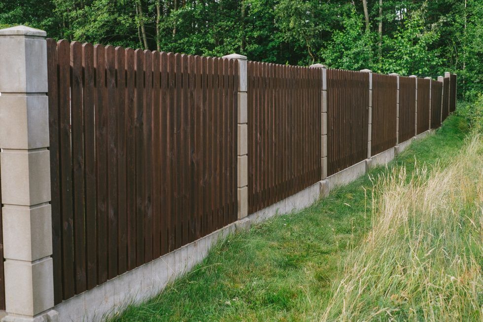 Fencing for Noise Reduction