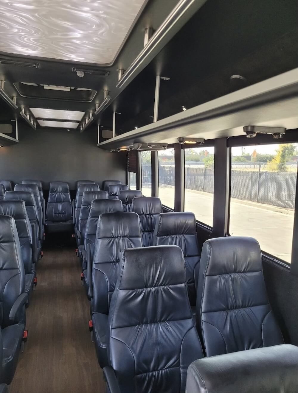 Limo bus wine tours to Temecula