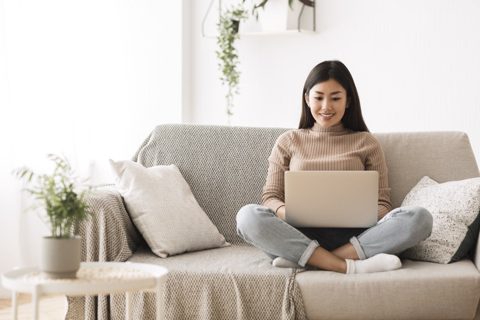 woman on laptop