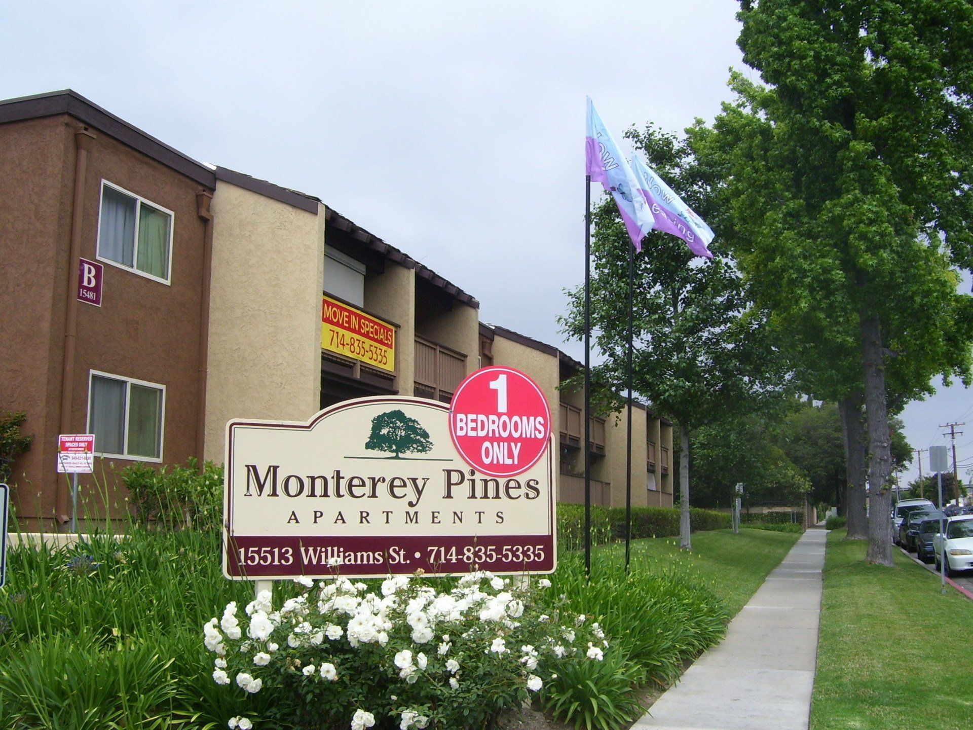 Exterior | Monterey Pines Apartments