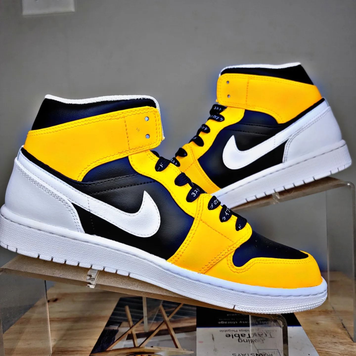 Custom Retro Jordan 1 mid