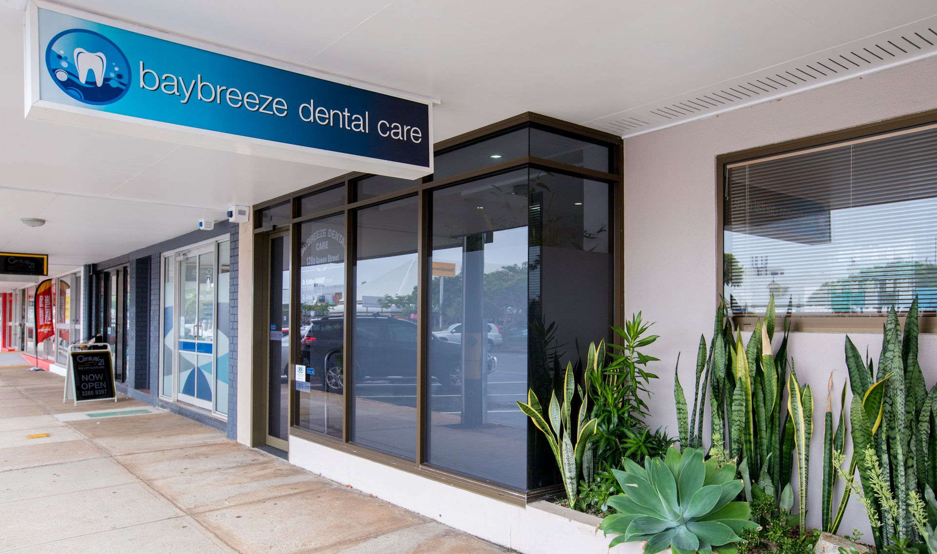 Exterior of a dental clinic, "Haybreeze Dental Care" 