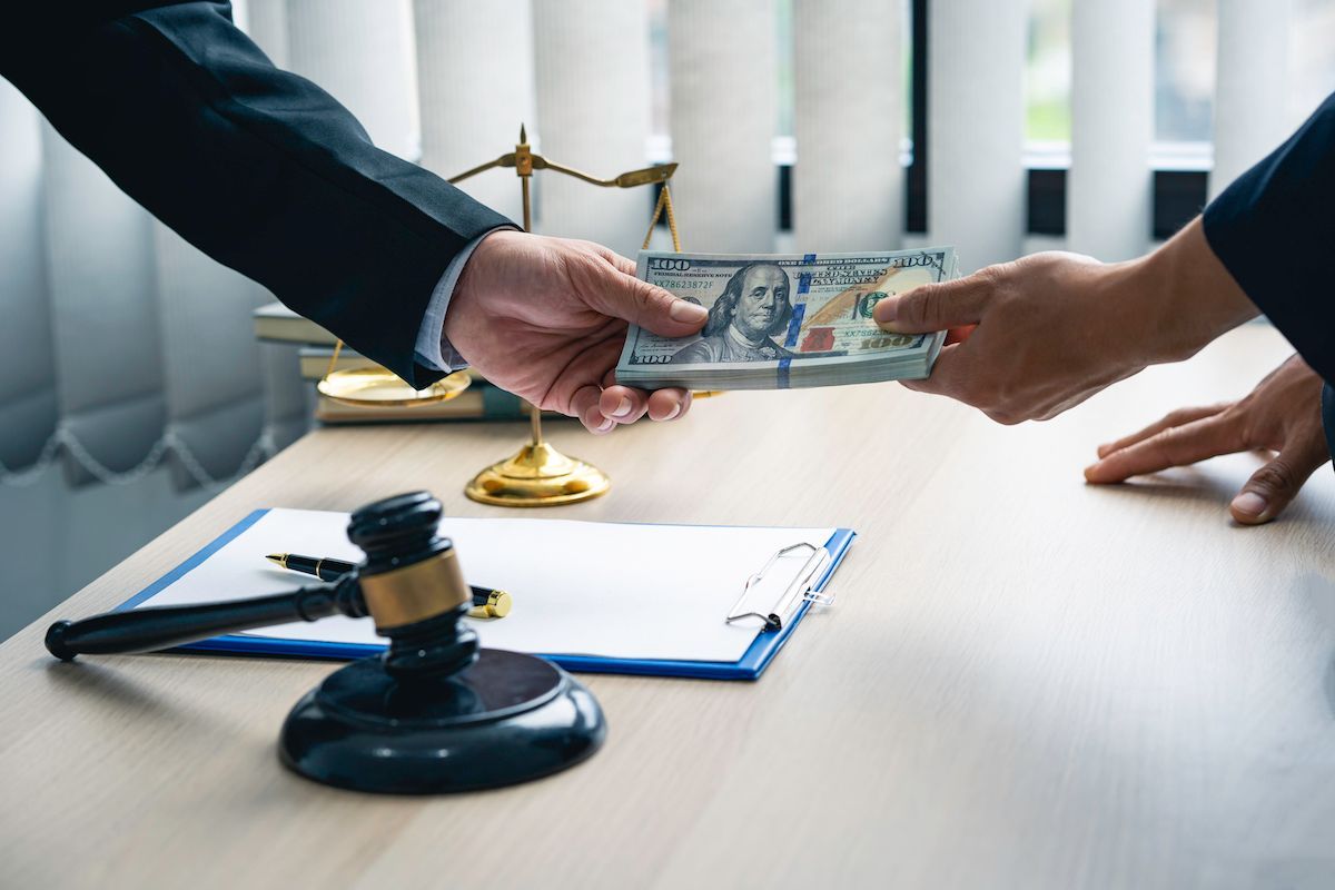 Before Handing Money Over to Your PI Attorney, Learn About Contingency Fee Agreements in Missouri