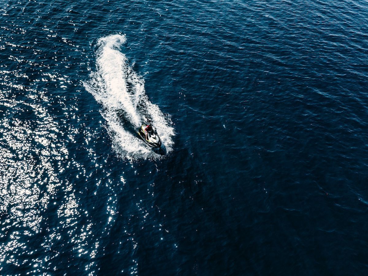 A Jet Ski on the Lake of the Ozarks. Call Duckworth Injury Call to Build a Boat Accident Claim.