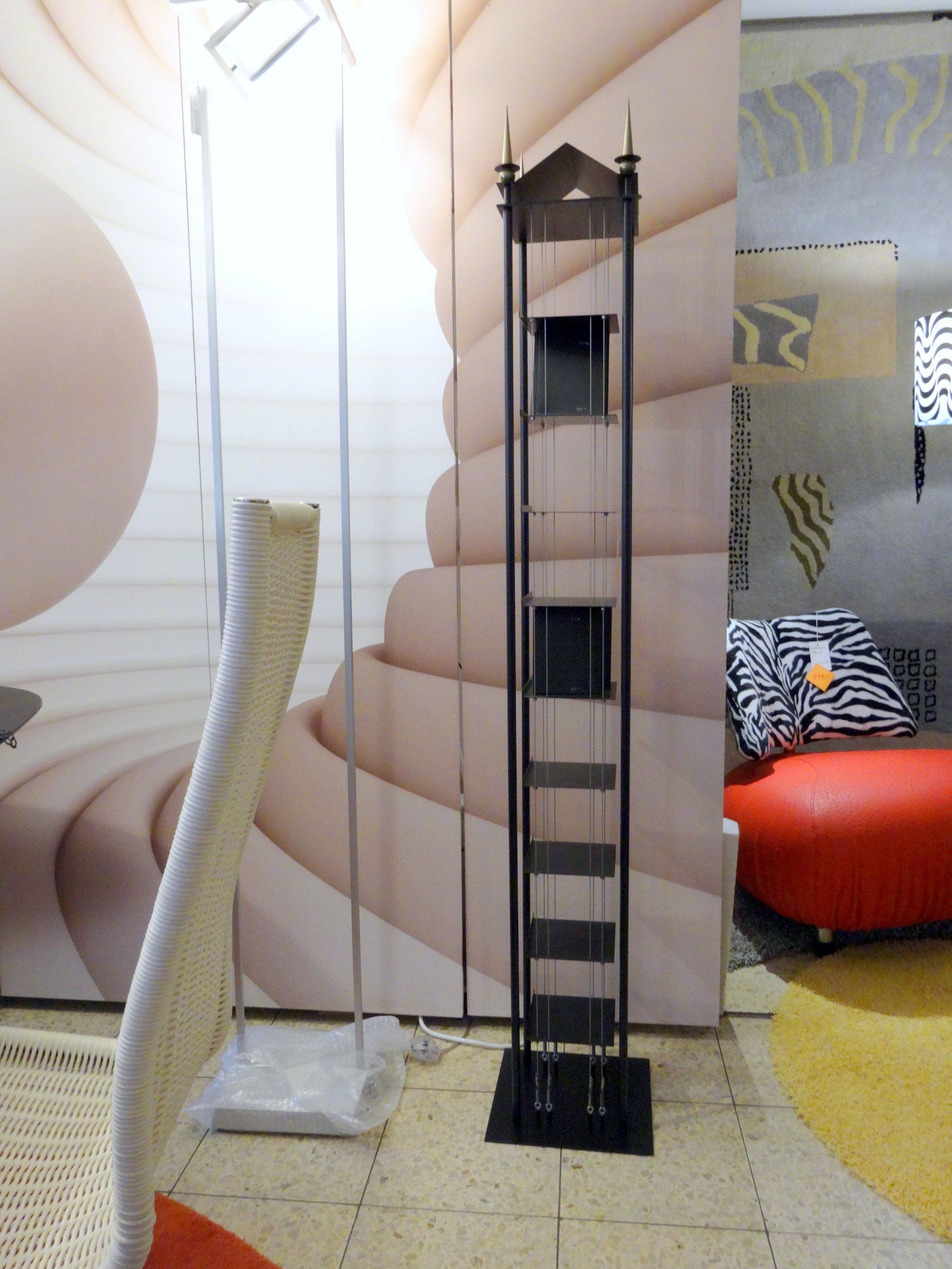 #CD-Ständer-Objekt, #Atellier, #20x20x166cm, #für 130 cd`s,
#mit Messingspitzen, #ausstellungsmodell, #sonderpreis: 499,- €, #steinhauer.top,