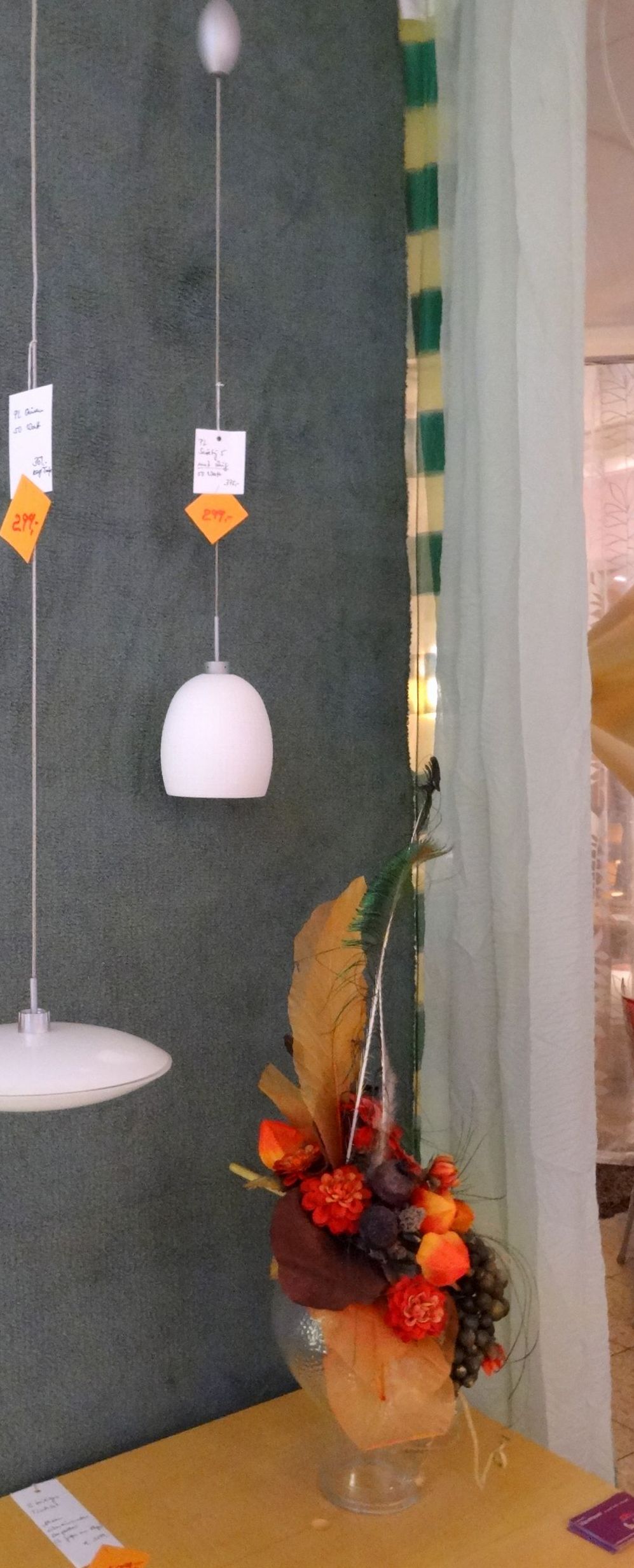 #höhenverstellbare #Pendelleuchte 
#Sixty 5 mit #Bobby, aus# Dickglas
weiß #gewaffelt. 
#Design: Ralf Keferstein (Oligo)
#G9 für LED 10W
#Ausstellungsmodell:
#Sonderpreis  299,- €
#steinhauer.top