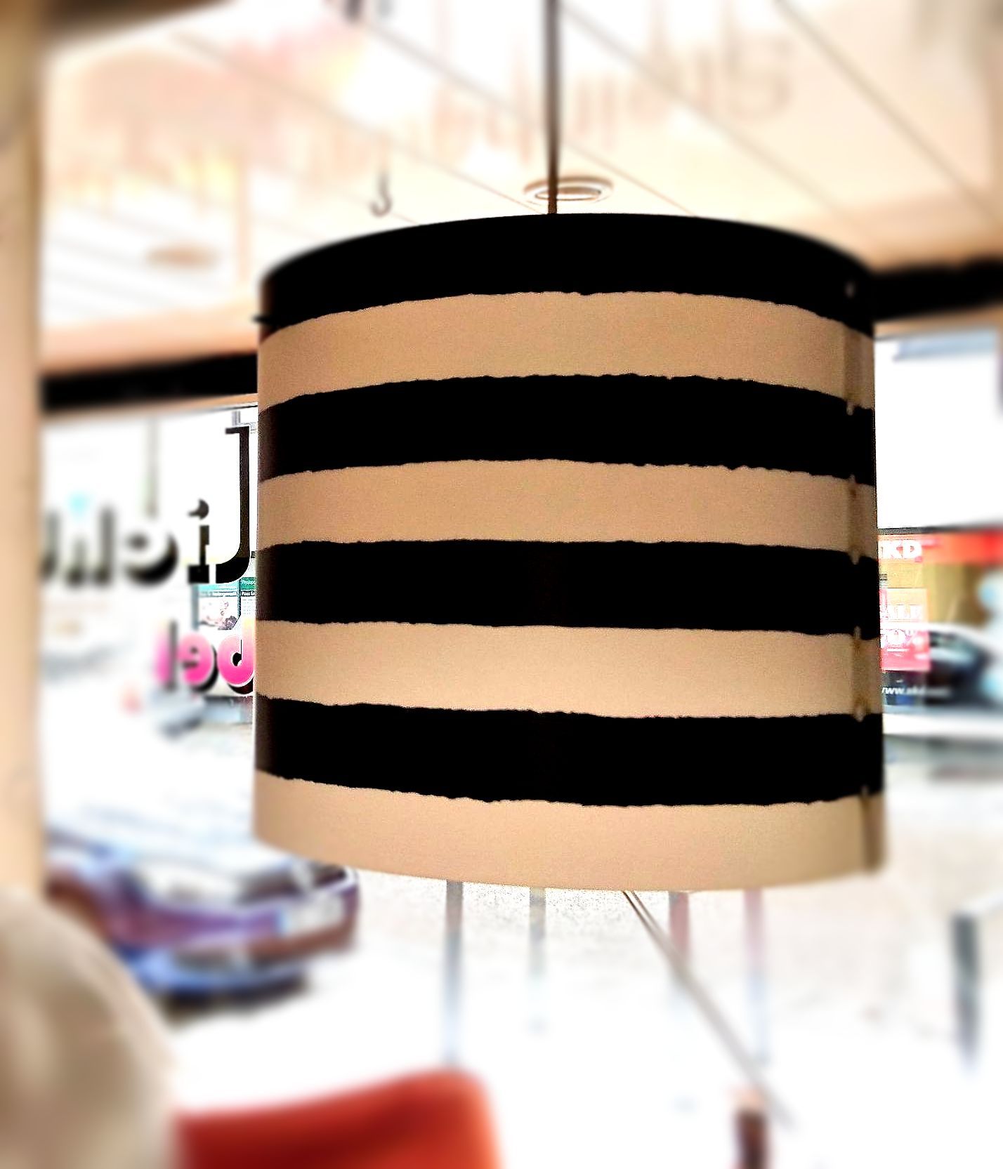 #zylinderförmige #Pendelleuchte #Belux
mit #Folienschirm, #Siebdruck,
#E27 für LED max. 15W
#Unikat  99,- €,  #steinhauer.top