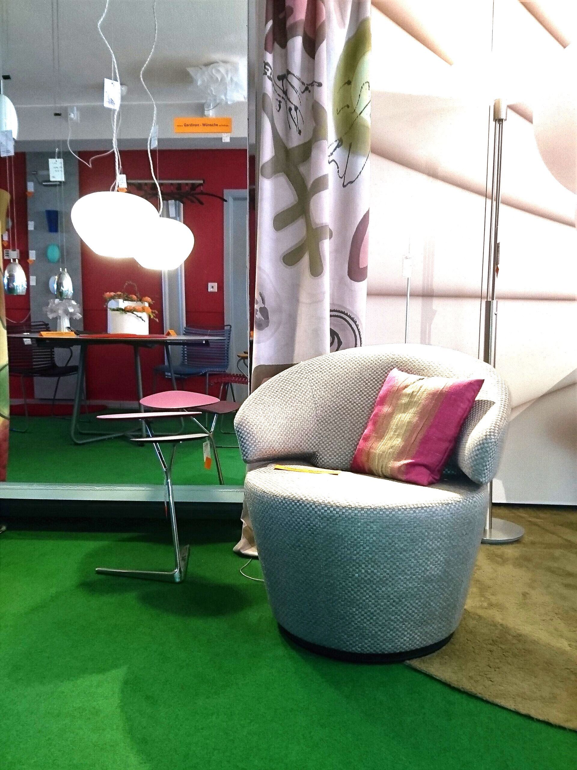 #Design-Drehsessel #Trick (Outdoor-Ausführung) letzte
#Fab. Werther
75 D x 42/77 cm
weitere Ausführungen im Portfolio
#Ausstellungsmodell reduziert von:
2.083,- €   auf    1.999,- €