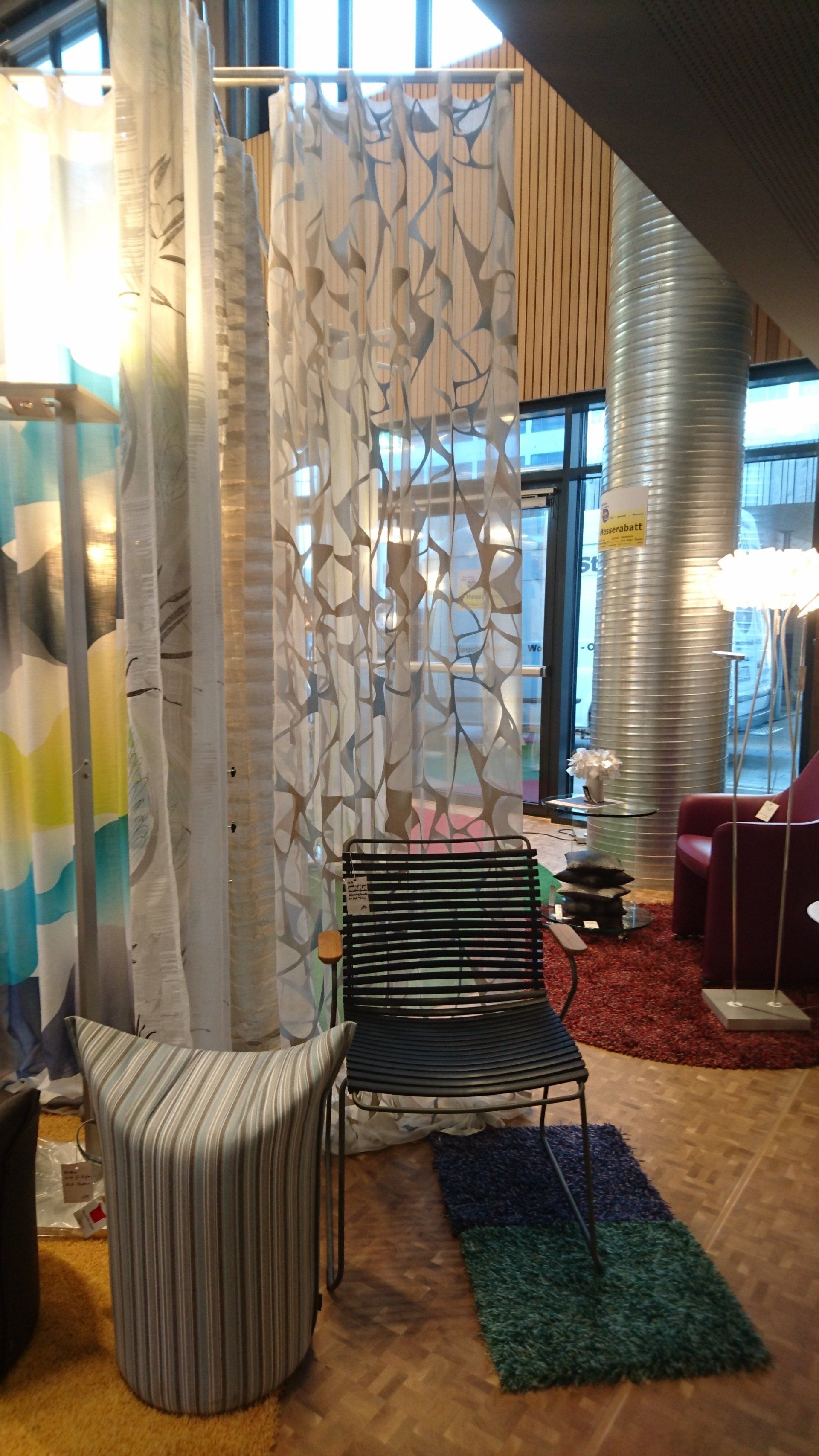     #Design-Gardine
   # unaufdringlich
    #ausdruckstark
    #wir bemustern
#steinhauer.top