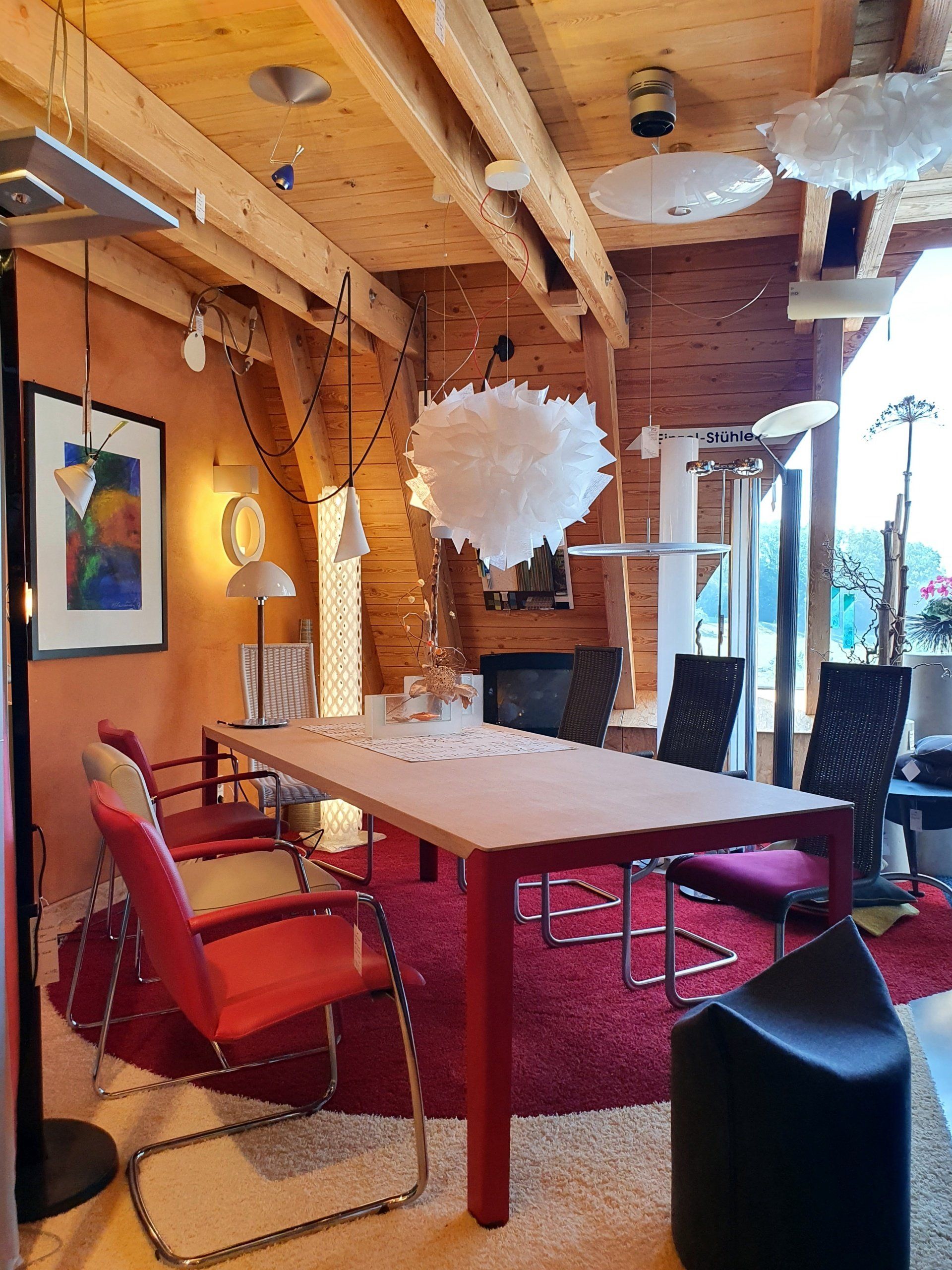 #kunstvoll# gefaltete, #antistatische #Pendelleuchte #Veli, in verschiedenen Größen, Farben und Strukturen.
#Fassungen E27 für freie LED-Auswahl, von #Adriano Rachele,
#blendfrei, #Gruppenanordnung möglich, #beratungsbedürftig, #steinhauer.top