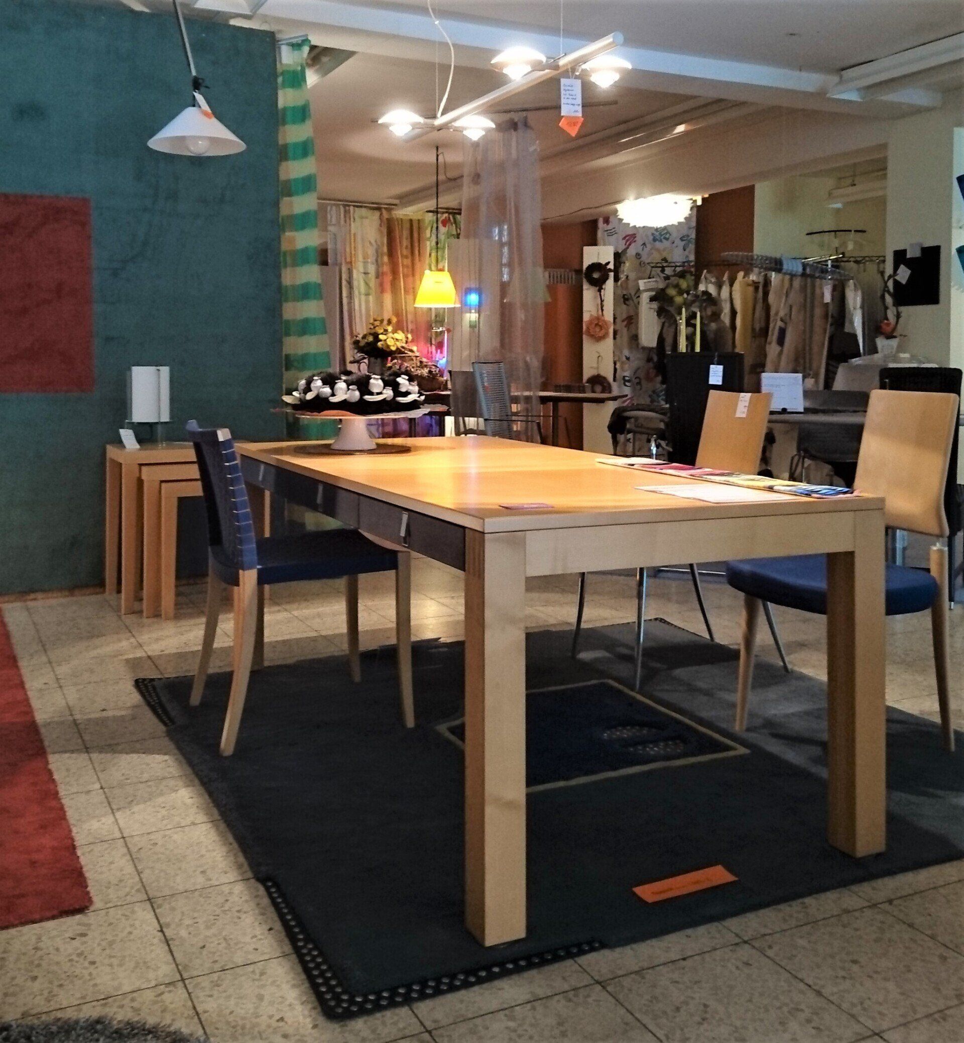 #Menos, #Familientisch, #Arbeitstisch, #Tisch 190 x 100 cm, #Ahorn, #Tisch mit 6 Schubladen in Samtlack, #behr, #Ausstellungsmodell, Sonderpreis:       1.999,- €, #www.steinhauer.top, 