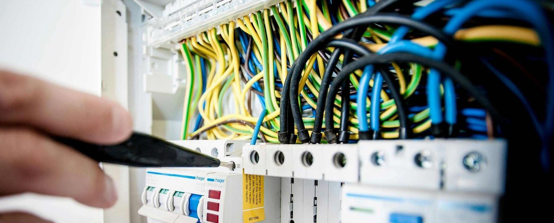 Electrical installation for commercial space in Toronto, Canada