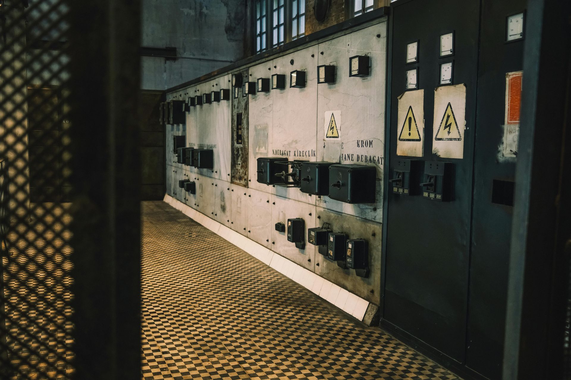 An electrical Panel system used to sustain a large commercial building in Ontario.