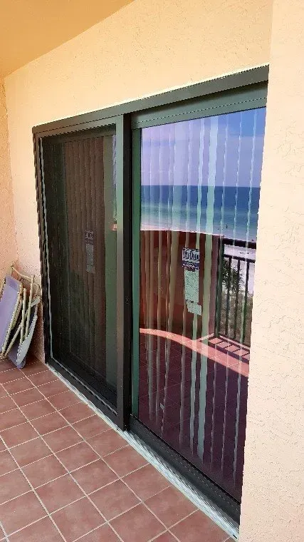 Open Plan Home | Tampa, FL | All American Sliding Doors