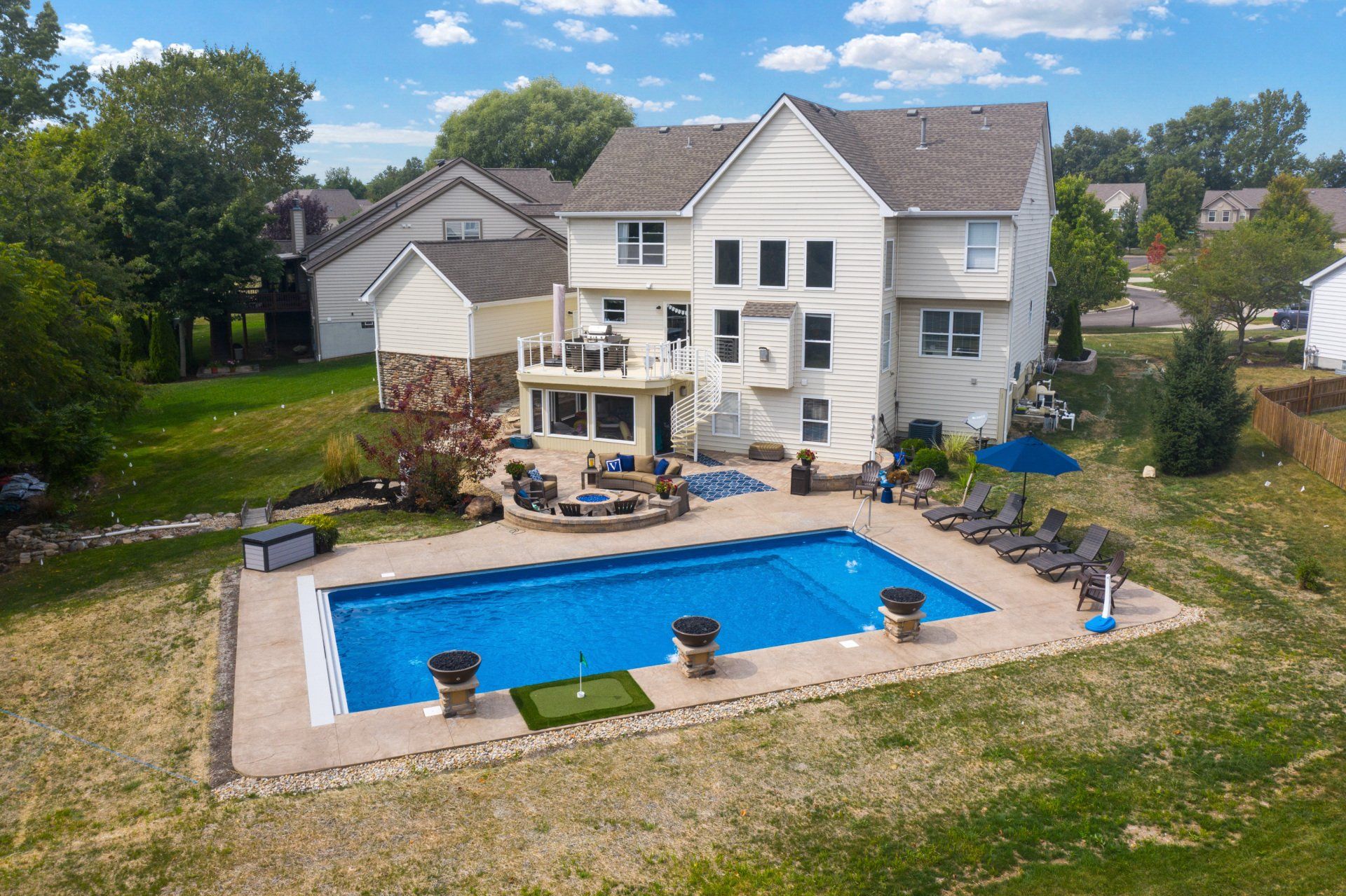 new pool construction Powell Ohio
