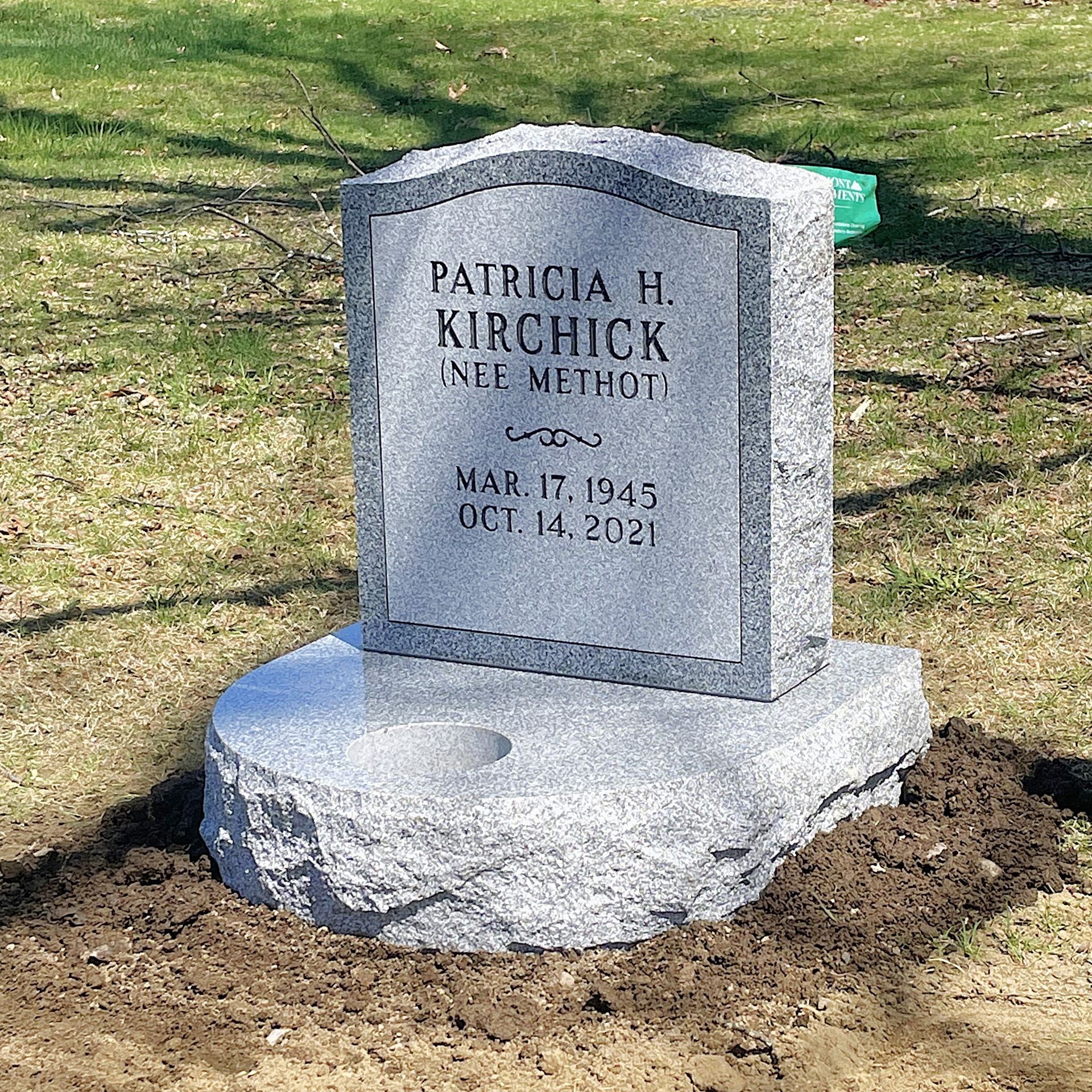 Affordable headstone Burlington Vermont