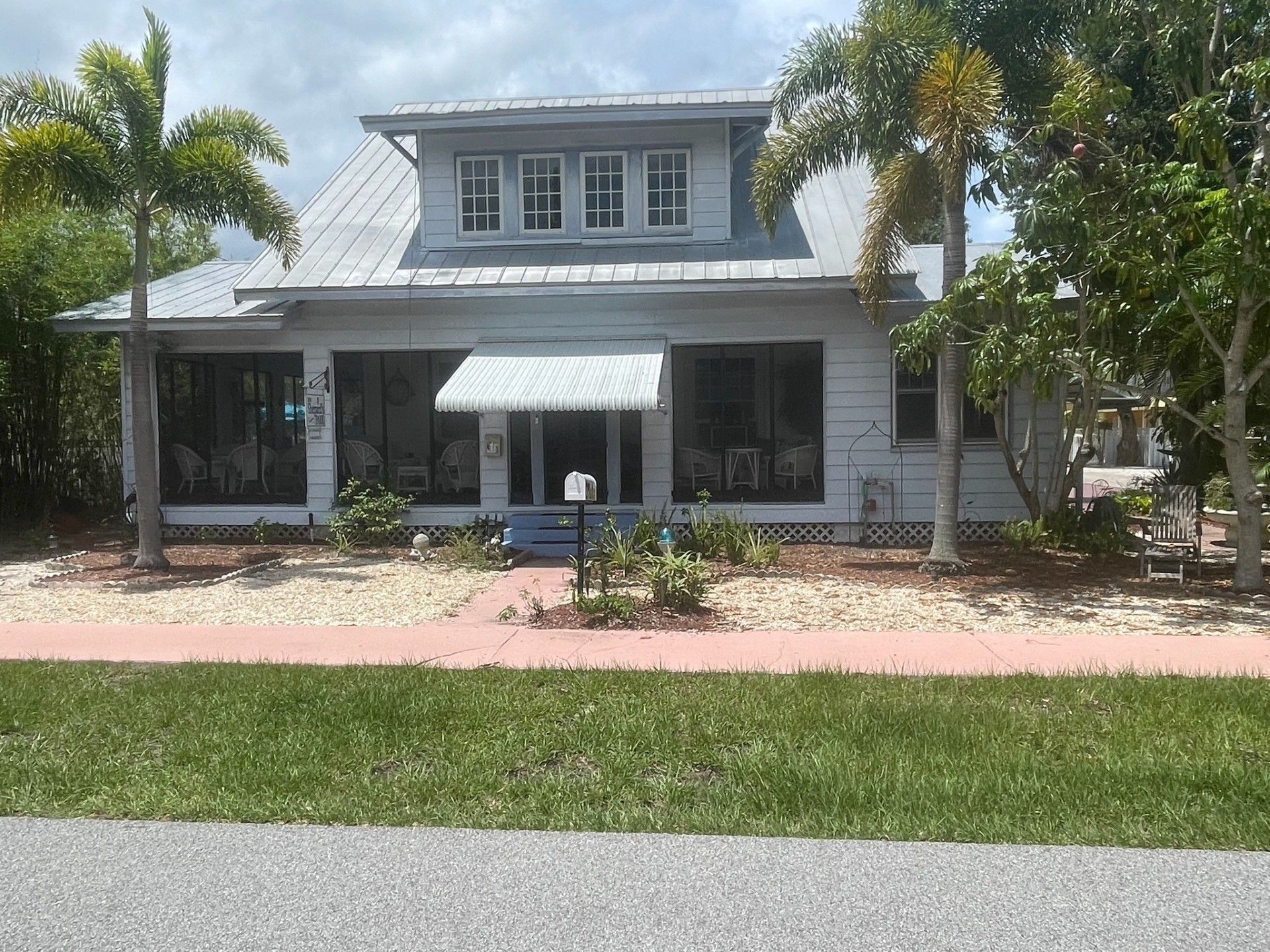 Inn Shepard's Park Bed and Breakfast in Stuart Florida for a luxurious stay in historic downtown Stuart