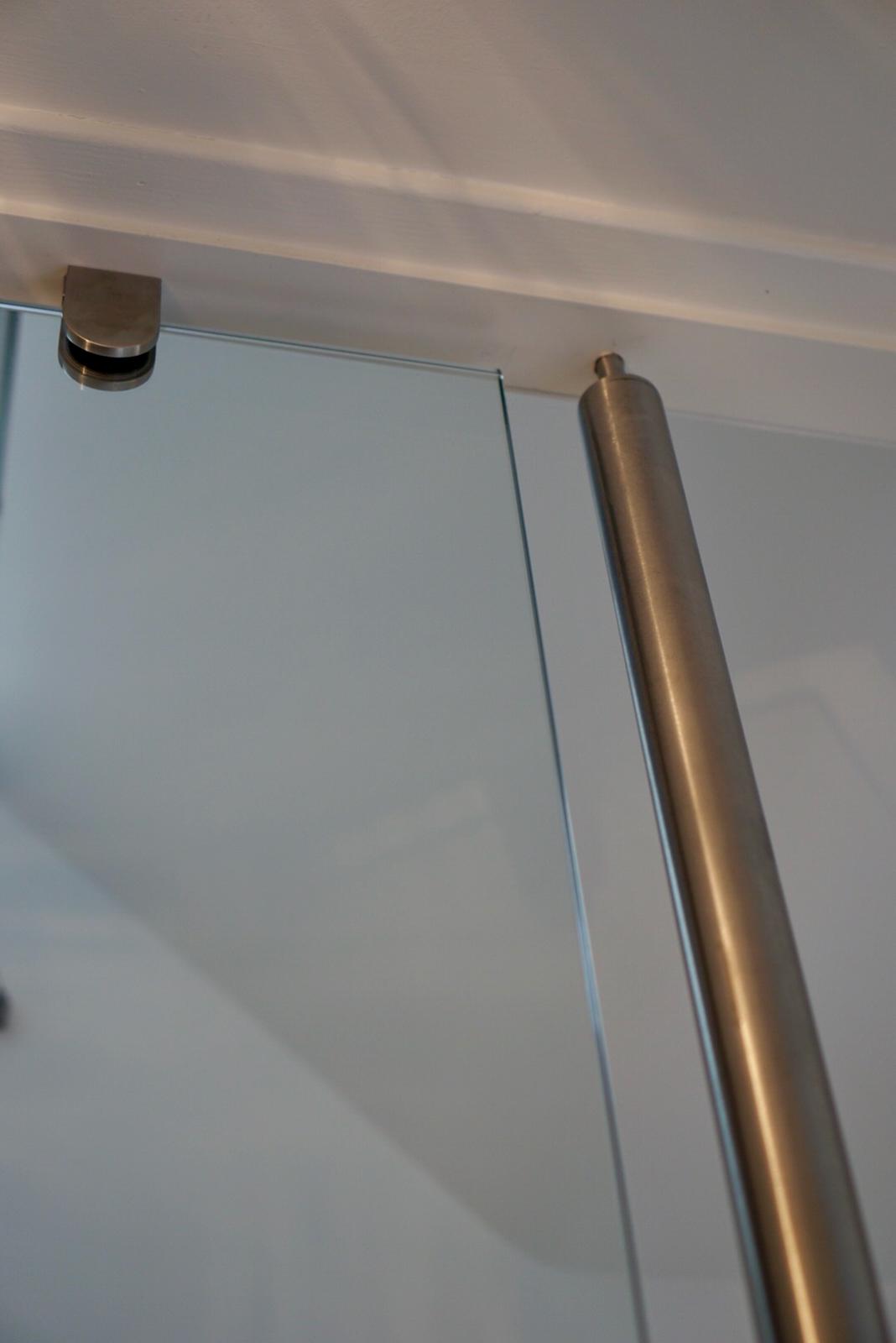 Stainless steel and glass balustrade and stainless steel handrail example 4