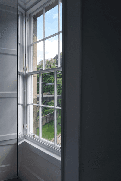 Royal Circus Secondary Window