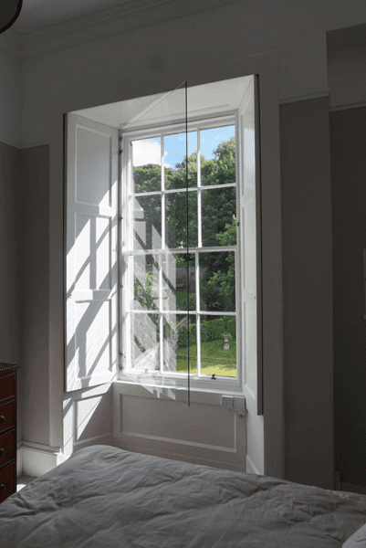 Royal Circus Secondary Window