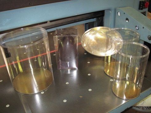cilindri in plastica trasparente