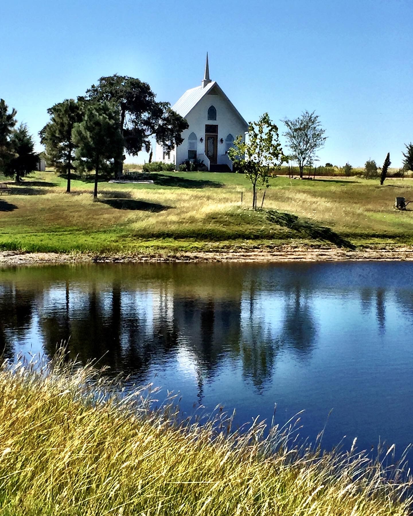 the-white-house-on-the-hill