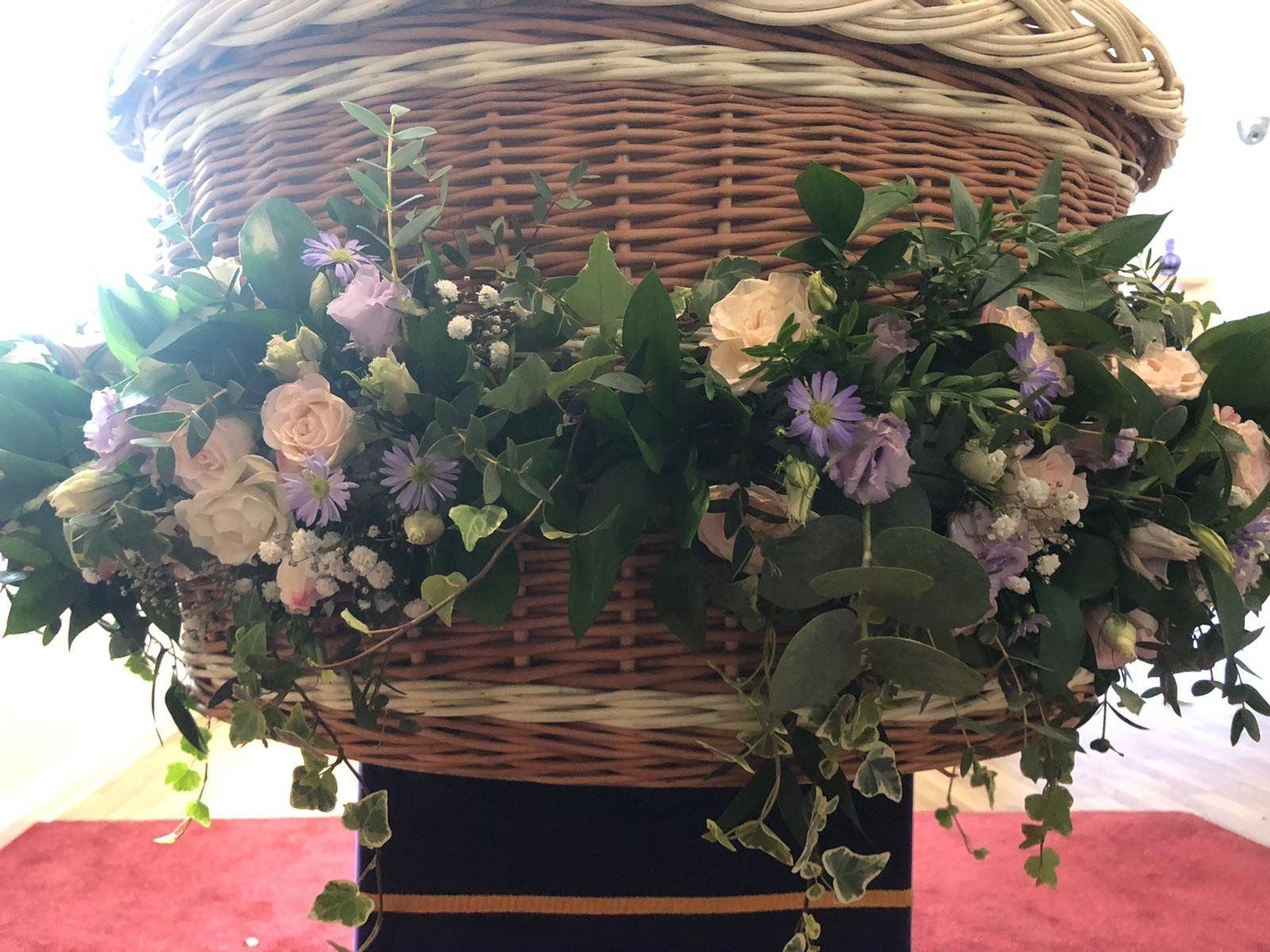 Flowers for Funerals - Surrey & Hampshire | BeFlowered