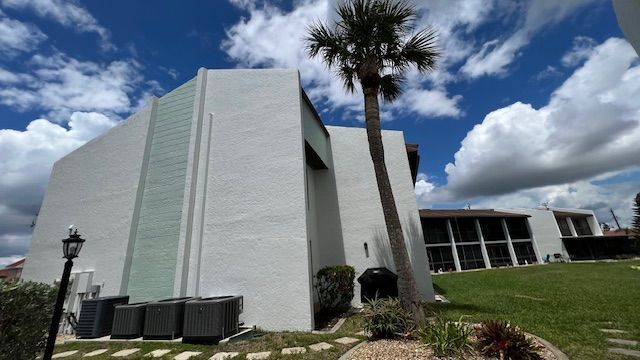 Commercial condominium exterior painting project in Punta Gorda Florida by Abuelo's Painting