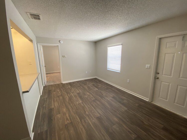 Home Topaz Retreat Apartments