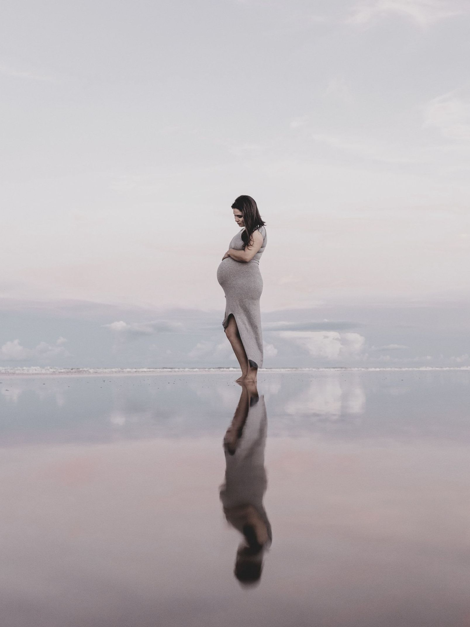 Une future maman profite d'un soin spécialement conçu pour son bien-être pendant la grossesse