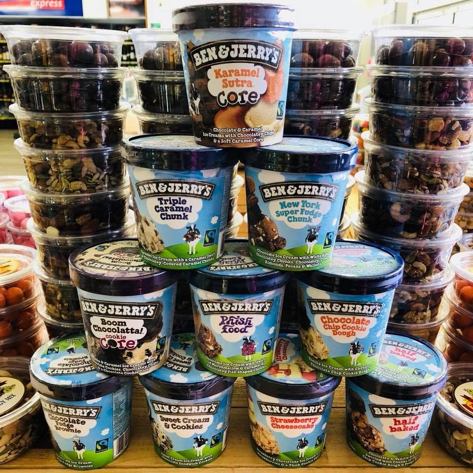A Paper Bag Filled With Fruits And Vegetables In A Supermarket — Smith Street Supermarket In Darwin City, NT 