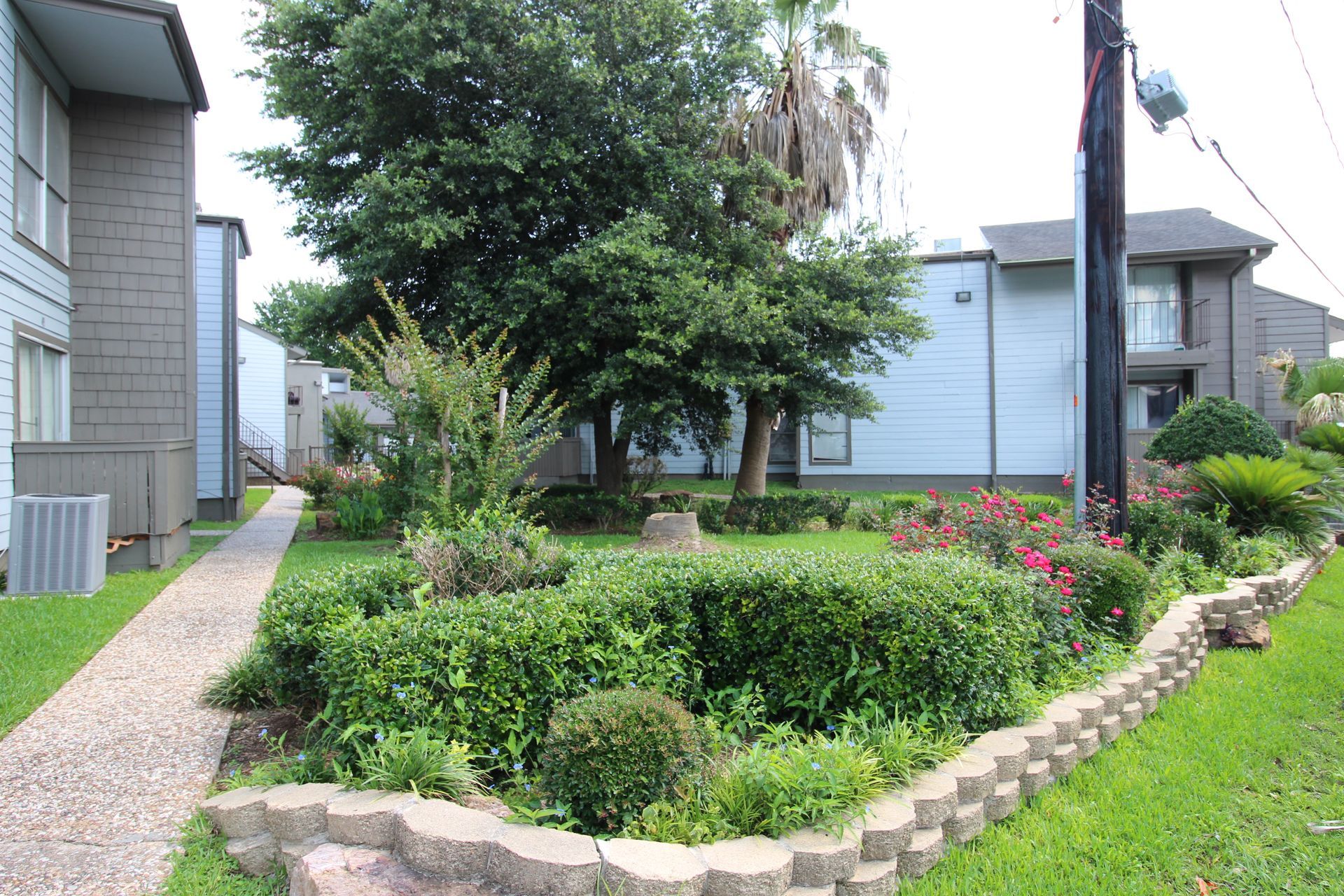 Spring Branch Apts & Townhomes Affortable 13 Bedrooms